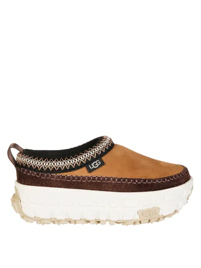 Ugg Women's Venture Daze Slippers In Brown