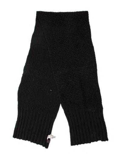 Pre-owned Ugg Wool Printed Scarf In Black
