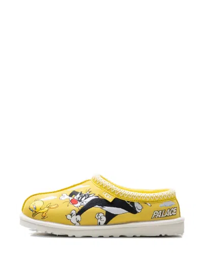 Ugg X Palace Looney Tunes Cartoon-print Tasman Slippers In Yellow