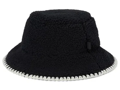 Ugg Fluff Scalloped Hat Findings Black: Sm-md