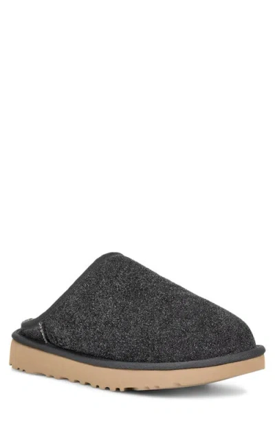 Ugg(r) Classic Slipper In Dark Grey