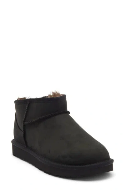 Ugg (r) Classic Ultra Mini Nubuck Bootie In Green