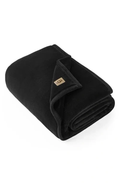 Ugg (r) Coco Throw Blanket In Black