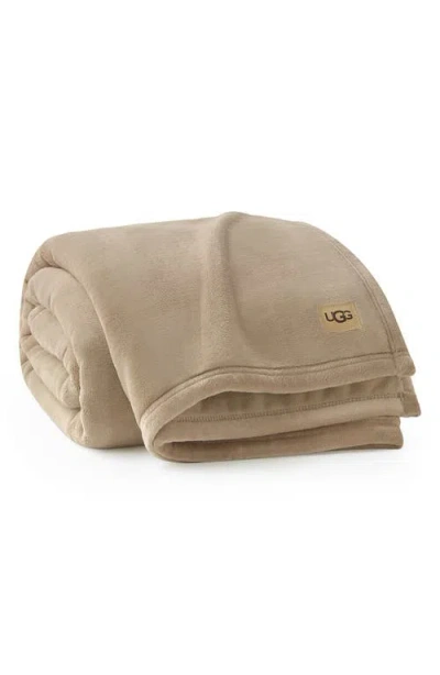 Ugg (r) Coco Throw Blanket In Brown