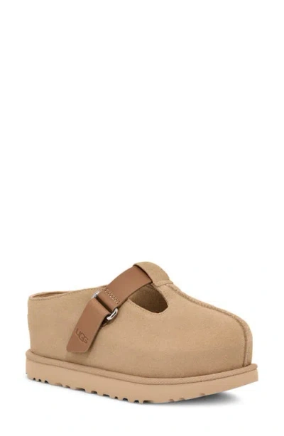 Ugg(r) Goldenstar Platform Clog In Sand