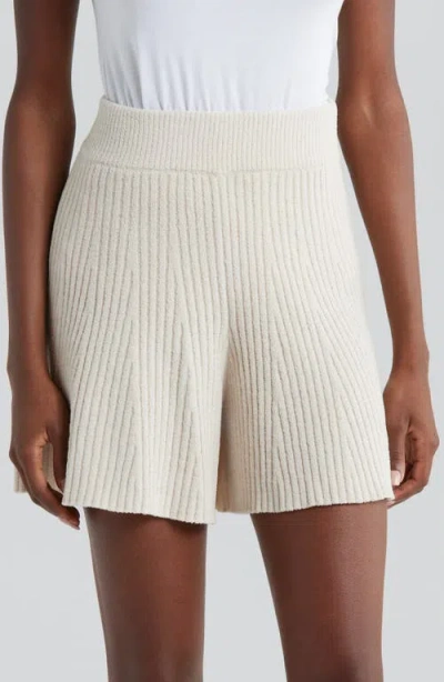 Ugg(r) Jodee Lite Shorts In Sand