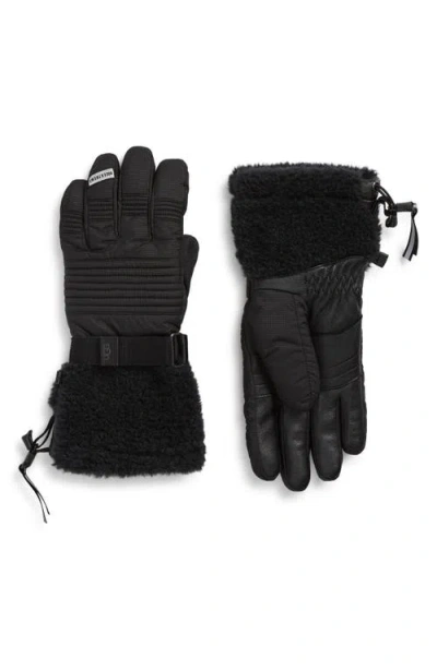 Ugg (r) Metropeak Water Resistant Mixed Media Leather Gloves In Black