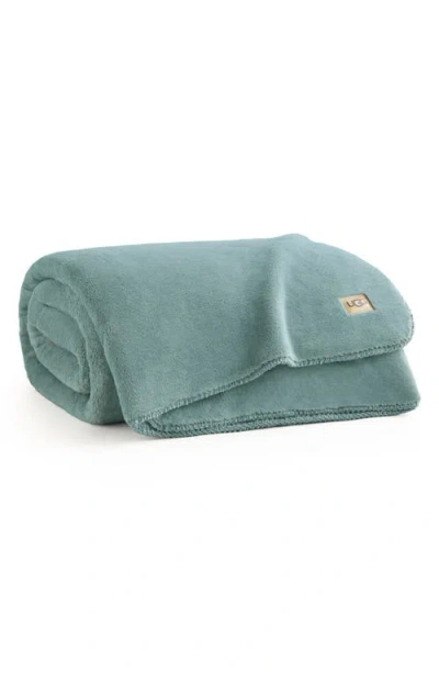 Ugg (r) Sage Plush Throw Blanket In Green
