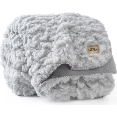 Ugg (r) Shira Fleece Throw Blanket In Gray