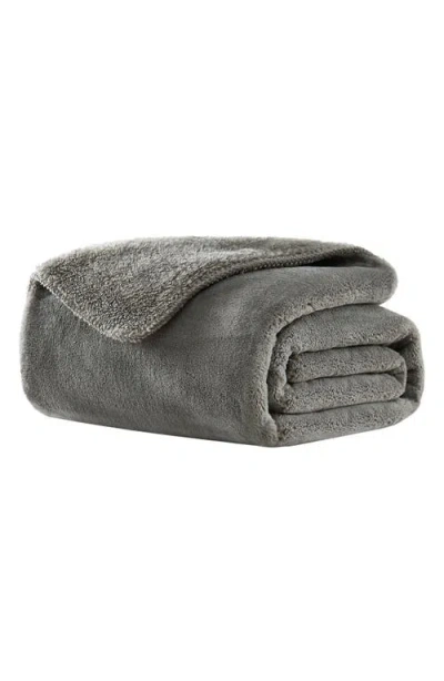 Ugg(r) Whitecap Fleece Throw Blanket