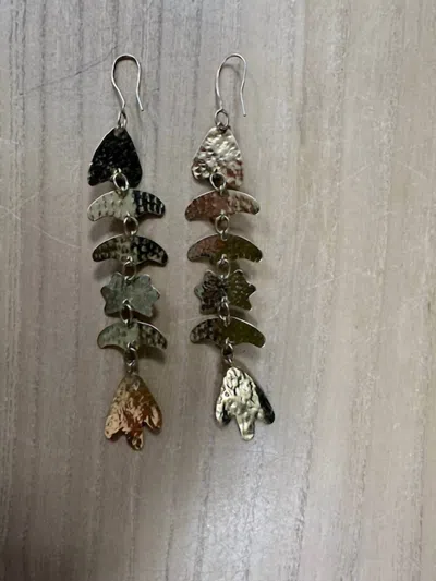 Ulla Johnson Hand Hammered Chain Earring In Brass