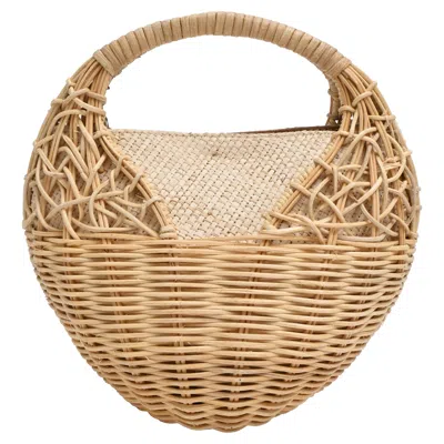 Ulla Johnson Seashell Basket Handbag In Beige Rattan In Sand
