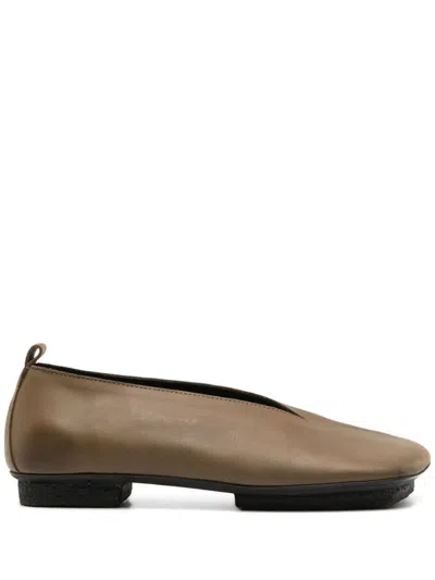 UMA WANG BALLET FLATS WITH ASYMMETRIC TOE