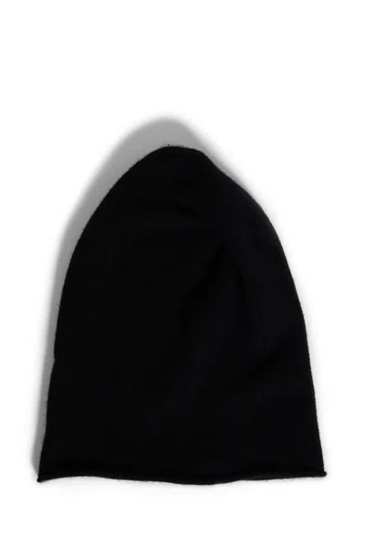 Uma Wang Rolled Brim Knitted Hat In Black