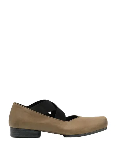 Uma Wang Crossover Strap Calf Leather Flat In Green