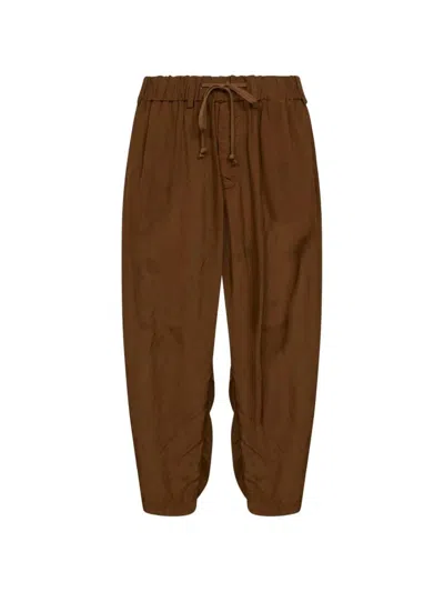 Uma Wang Drop Crotch Cropped Trousers Side And Back Pockets In Brown
