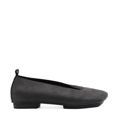 UMA WANG UMA WANG FLAT SHOES
