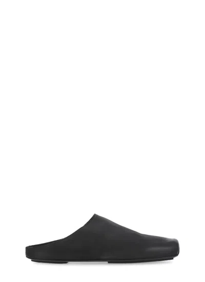 UMA WANG UMA WANG FLAT SHOES