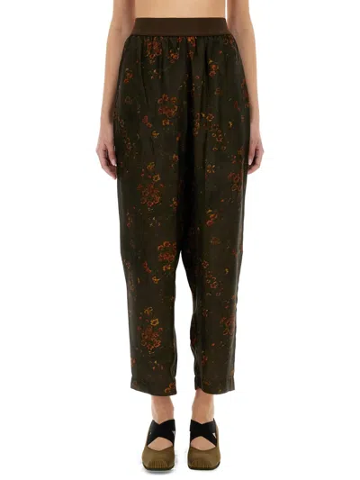 Uma Wang Floral-print Elastic-waist Trousers In Brown