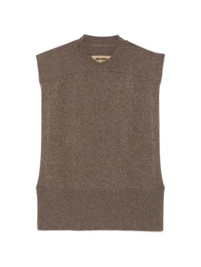 Uma Wang Front Ribbed-knit Sleeveless Sweater In Brown