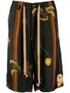 Uma Wang Graphic-print Mid-rise Shorts In Grün