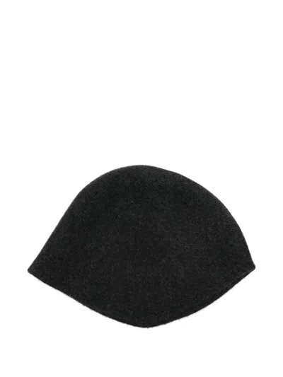 Uma Wang Knitted Beanie In Blue