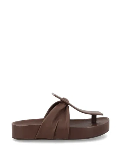 UMA WANG KNOTT-DETAIL STRAP SLIDES
