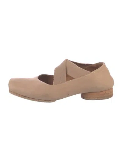 Pre-owned Uma Wang Leather Ballet Flats In Neutrals
