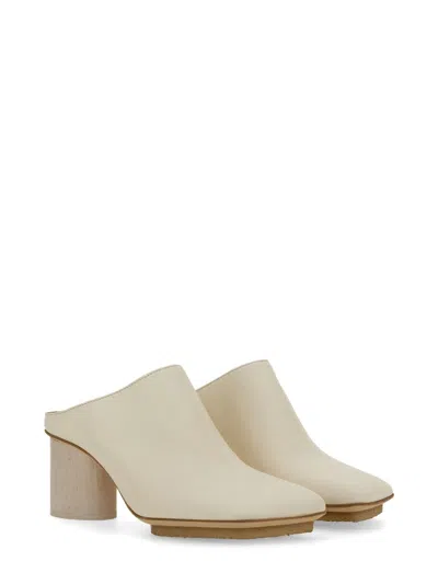 Uma Wang Leather Mule. In White