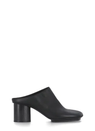 Uma Wang Stone Mule In Black
