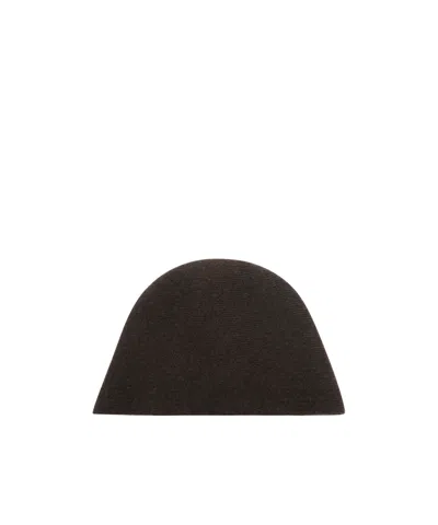 Uma Wang Ribbed Hat In Brown