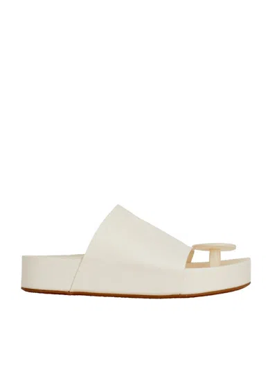 Uma Wang Ciabatta Round In Pelle In White