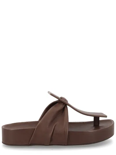 Uma Wang Sculptural Twisted Wide Strap Leather Sandals In Burgundy
