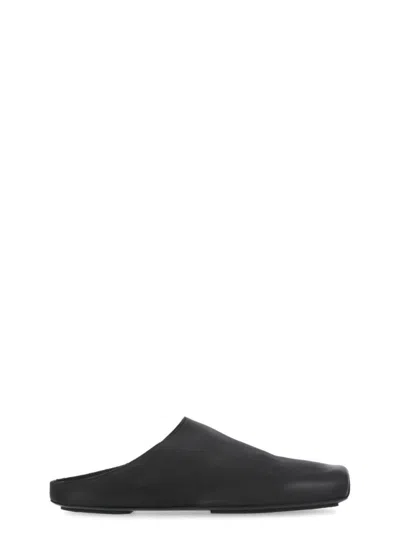 Uma Wang Smooth Leather Sabot In Black