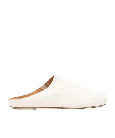 Uma Wang Square-headed Muller Shoes In White