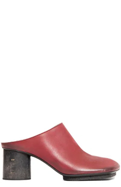 Uma Wang Square Toe Stone Mules In Red