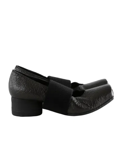 Uma Wang Crinkled-effect Elasticated-strap Ballet Flats In Black