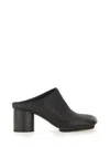 Uma Wang Stone Mule In Black