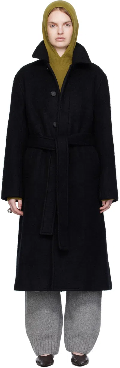 Umarmung Black Shaggy Wool Oversized Coat