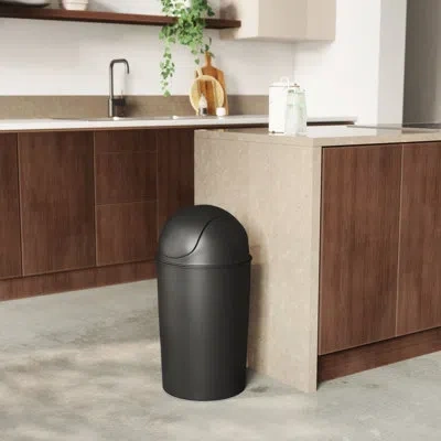 Umbra Grand Plastic 10 Gallon Swing Top Trash Can In Black