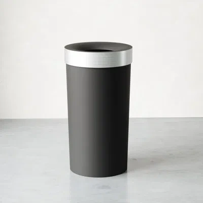 Umbra Vento 16.5 Gallon Trash Can In Black