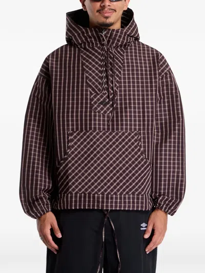 Umbro Check Masked Anorak In Brown