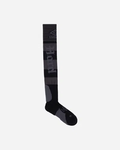 UMBRO HARD TIMES SOCKS BLACK / GREY