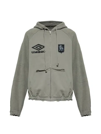Umbro Logo-embroidery Sweatshirt In Gray