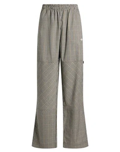 Umbro Man Pants Brown Size L Polyester, Viscose, Elastane In Gray