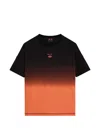Umbro 그레이디언트 이펙트 티셔츠 In Multi