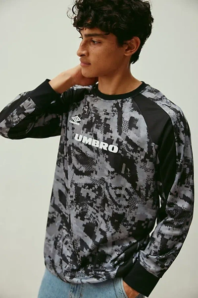 Umbro Printed Long Sleeve Jersey Tee In Black, Men's At Urban Outfitters