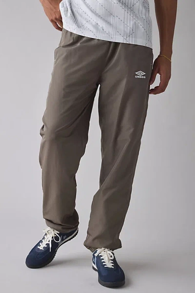 Umbro Uo Exclusive Relaxed Wind Pant In Brown Granite/hunter Green, Men's At Urban Outfitters In Gray