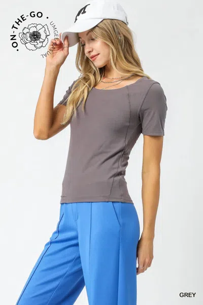 Umgee Active Fitted Tee In Grey In Gray