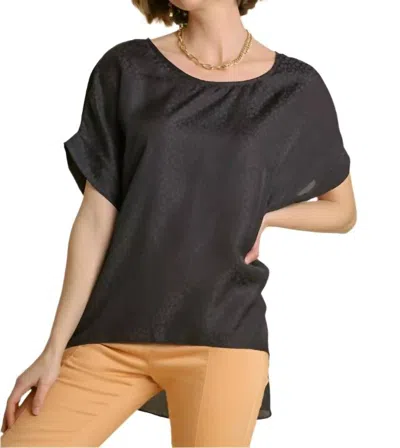 Umgee Animal Jacquard Dolman Sleeve Top In Black